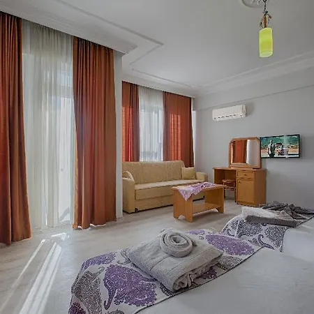 Hotel H.m.a. & 3*