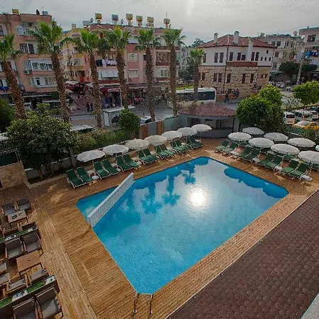 H.m.a. & Hotel 3*